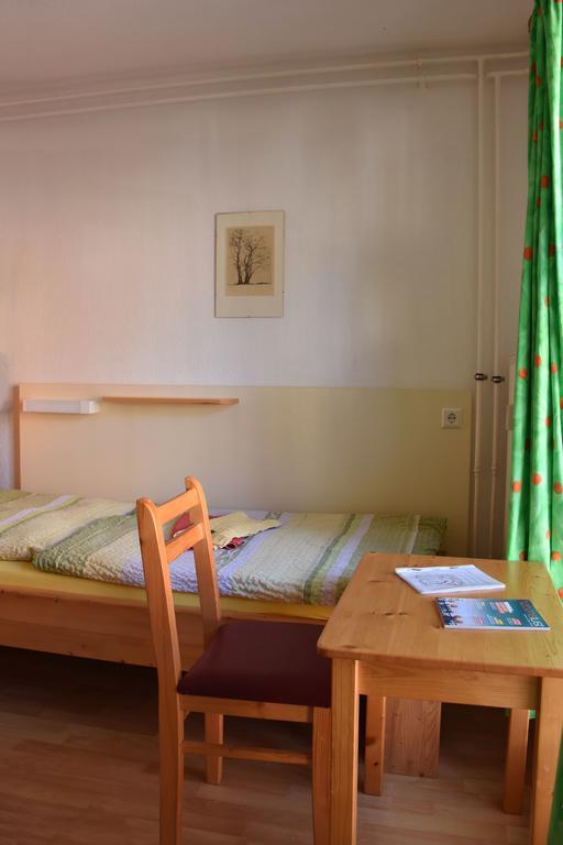 Pension Zur Wartburg Görlitz Esterno foto