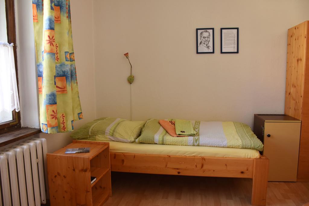Pension Zur Wartburg Görlitz Esterno foto
