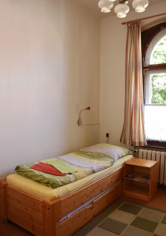 Pension Zur Wartburg Görlitz Esterno foto